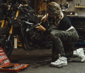 Riparazione e sostituzione componenti motore moto cosa sapere