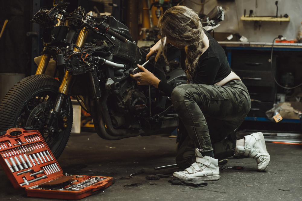 Riparazione e sostituzione componenti motore moto cosa sapere